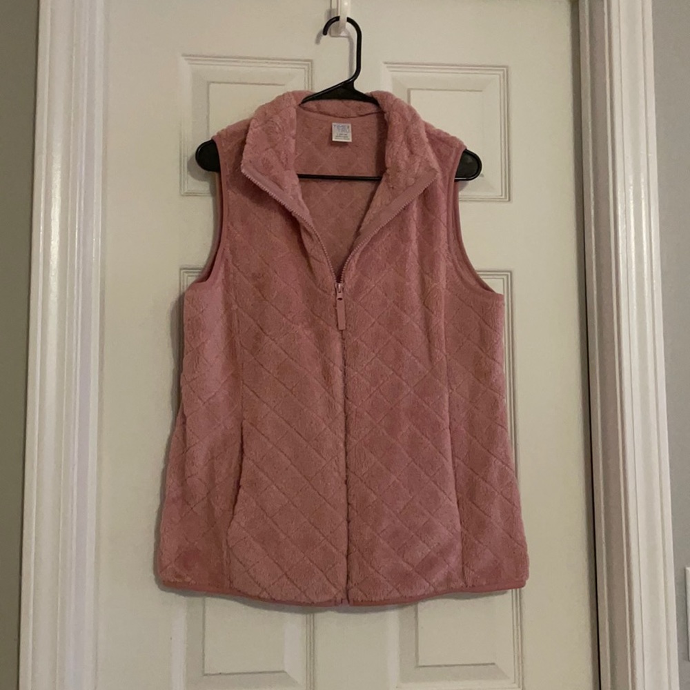 Time and Tru pink soft vest